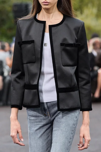 Look 92